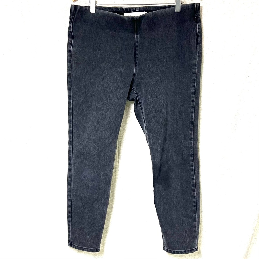 Soft surroundings grey jeggings